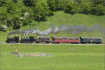 150 Jahre Emmentalbahn. 

Fotogene Vorbeifahrt von E 3/3 853 der Jura-Simplon und Ed 3/3 3 'Langnau' der Emmentalbahn mit ihrem Sonderzug auf der Bern-Luzern-Bahn. Emmenmatt Ried, Mai 2025.