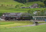 150 Jahre Emmentalbahn. 

141-R-1244 auf dem Rückweg von der grossen Emmentalrundfahrt anlässlich des Jubiläums. Stegmättli, Mai 2025.