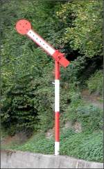 Dieses Formsiganl steht nicht wie man vermuten knnte am Bahnhof in Brig, sondern mitten in der Stadt. 03.08.07 (Jeanny)