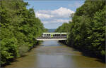 Blick auf die Emmmentalbahn. Emmebrcke bei Aeflingen mit Ltschberger RABe 535. Mai 2025.