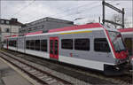 GTW 2/6 2000 der Travys in Yverdon-les-Bains. Dezember 2025.