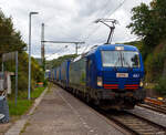 Die HUPAC 497 - 193 497 (91 80 6193 494-2 D-BLSC) fährt 22 September 2025 mit einem HUPAC KLV-Zug, auf der Siegstrecke durch Scheuerfeld/Sieg in Richtung Köln.

Die Siemens Vectron MS wurde 2018 von Siemens Mobilitiy in München-Allac ...