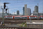 Itino 615 104 der Vias in Frankfurt. Juli 2024.