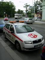 Skoda Fabia 1   POHOTOVOSTNI VOZIDLO NEHODY   Unfall-Bereitschaftsfahrzeug, mit Gelblicht-Balken. Aufgenommen whrend eines Prag-Urlaubes im Juni 2009. Ich wrde mich freuen, wenn ihr auch meine Skoda-Modellauto-Homepage auf www.skoda-modelle.de besucht.