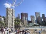 eine bizarre und irgendwie unwirkliche Wolkenkratzerlandschaft am Strand von Benidorm...der Strand ist eigentlich recht schn, aber ich habe bisher in meinem ganzen Leben noch nie soviele  Bausnden  en masse
gesehen....Soviele Wolkenkratzer nebeneinander..das ist unglaublich, einfach unvorstellbar wenn man das nicht selbst gesehen hat..... Aufgenommen im Oktober 2008