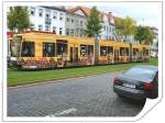 Niederflurwagen stadteinwrts in der Magdeburger Allee, Erfurt Oktober 2009