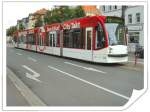Combino unterwegs nach Erfurt-Nord in der Magdeburger Allee, Erfurt Oktober 2009