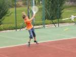 Ich beim Tennis spielen in Frankreich! 