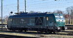 e.g.o.o. Eisenbahngesellschaft Ostfriesland-Oldenburg mbH, Aurich [D] mit der geleasten Vectron Dual Lok  248 007 , Taufname:  Bremer Roland  [NVR-Nummer: 90 80 2248 007-7 D-SIEAG] am 06.03.25 Höhe Bahnhof Stendal Hbf. abgestellt.