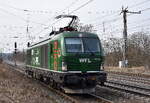 Wedler Franz Logistik GmbH & Co. KG, Potsdam [D] mit der geleasten northrail  Vectron Dual Lok '248 066' [NVR-Nummer: 90 80 2248 066-3 D-NRAIL] am 09.03.26 Höhe Bahnhof Saarmund.